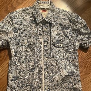 Levi’s western wear modern fit Pearl snap button down short sleeve
